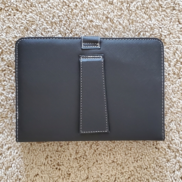 NEW - Supersonic -2 in 1 - 9" Tablet Keyboard Case - Picture 3 of 6